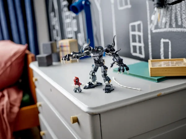 L’armure robot de Venom contre Miles Morales - Lego Marvel 76276